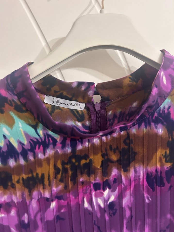 Mor Pilili Uzun Kol Bağlama Desenli Elbise - Görsel 4