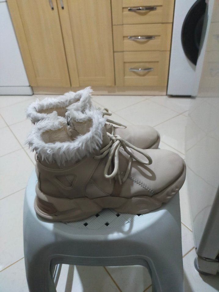 Bej Süet Tüylü Dolgu Topuk çocuk Bot - Görsel 2