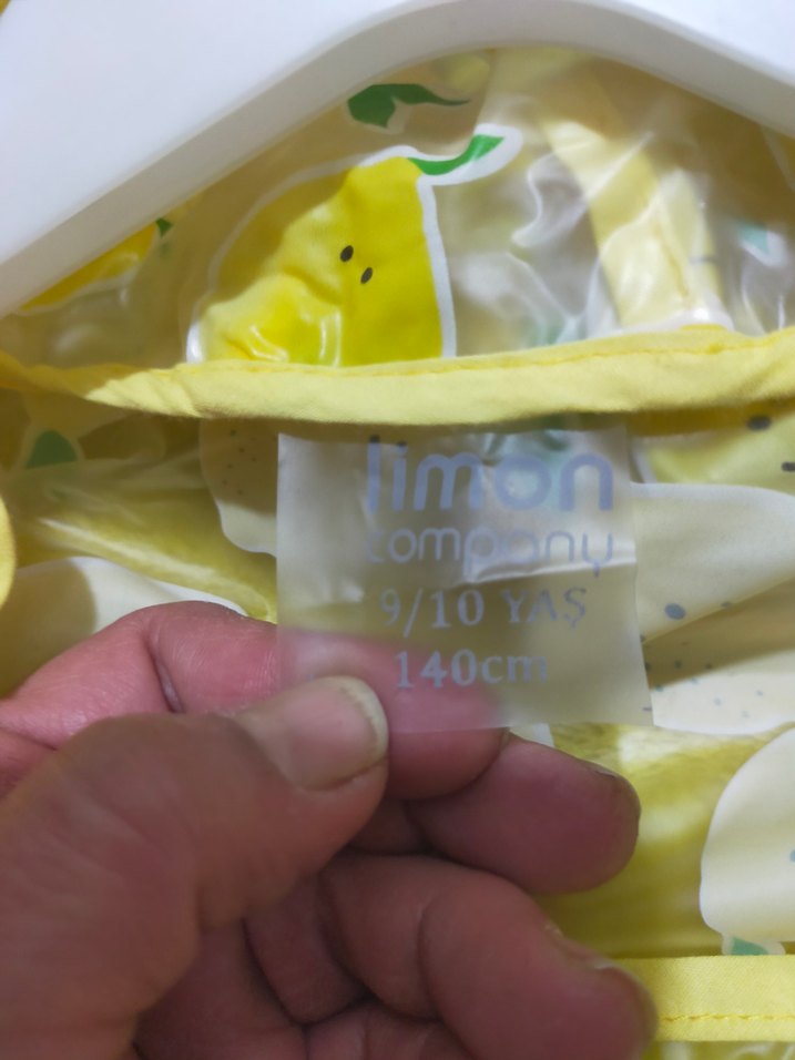 Sarı Baskılı Kız Çocuk Yağmurluk - Görsel 4