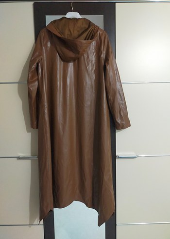 Kadın Bej Uzun Deri Kemerli Kaban - Görsel 4