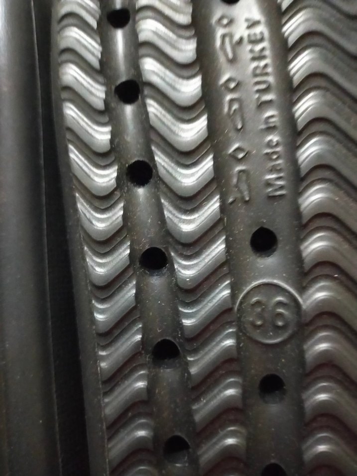 Siyah Tokalı Erkek Terlik - Görsel 5