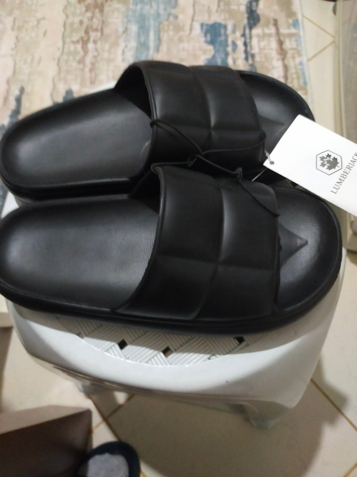 Siyah Tokalı Erkek Terlik - Görsel 2