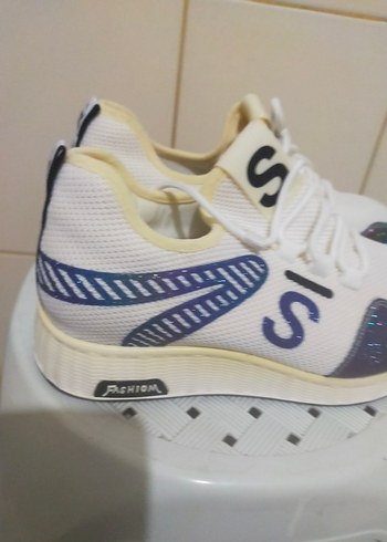 Beyaz Bağcıklı Elastik Spor Ayakkabı - Görsel 2