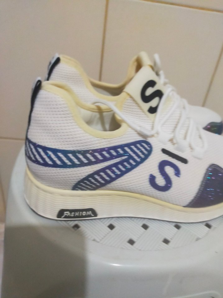 Beyaz Bağcıklı Elastik Spor Ayakkabı - Görsel 2