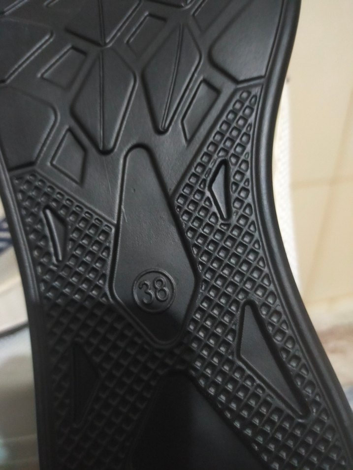 Beyaz Bağcıklı Elastik Spor Ayakkabı - Görsel 4