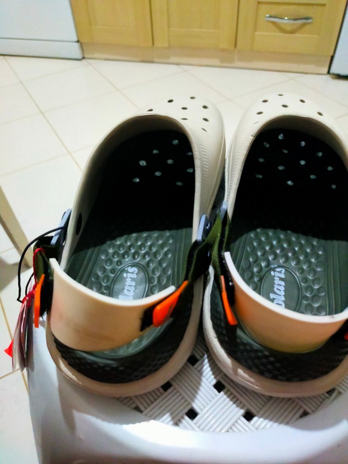 Crocs Erkek Beyaz Tokalı Sandalet - Görsel 3