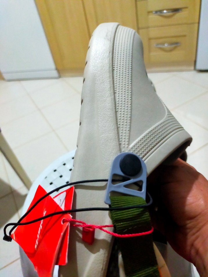 Crocs Erkek Beyaz Tokalı Sandalet - Görsel 4