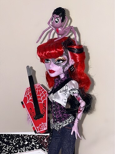 Operetta monster hıgh