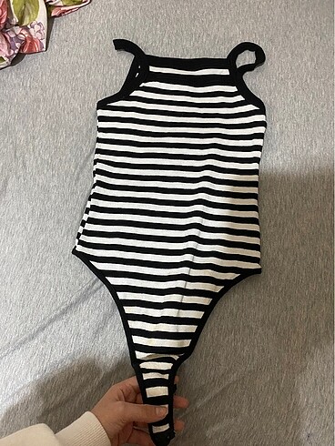 Askılı çıtçıtlı body