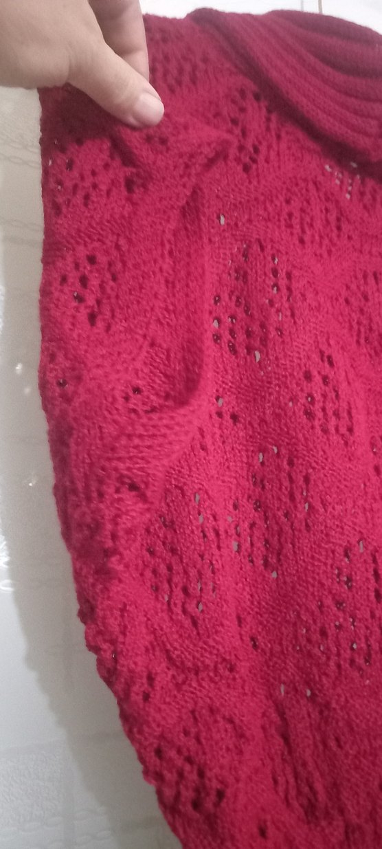 Kırmızı Örgü Boğazlı Kolsuz Triko - Görsel 4