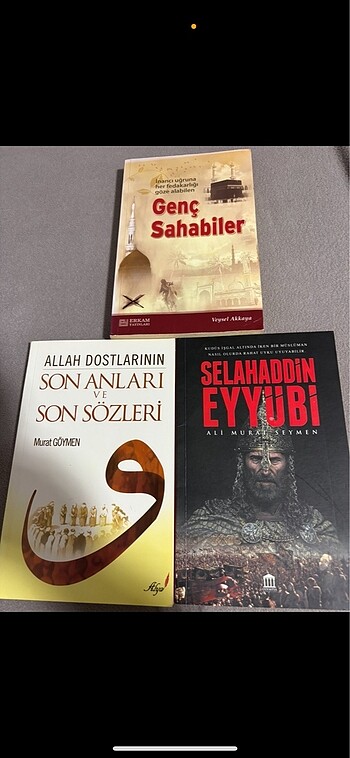 Üç kitap