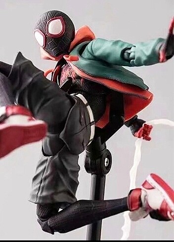  Beden Renk Miles Morales Action Figure