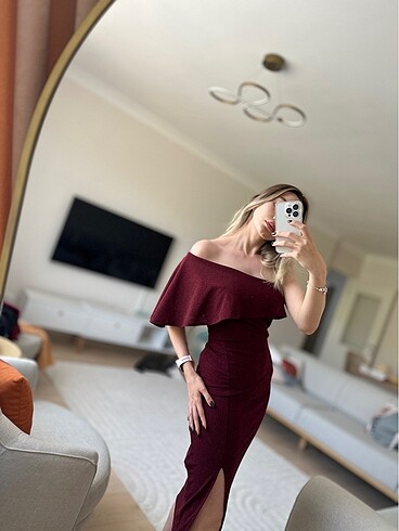 36 Beden Bordo Tek Omuzlu Streç Yırtmaçlı Elbise