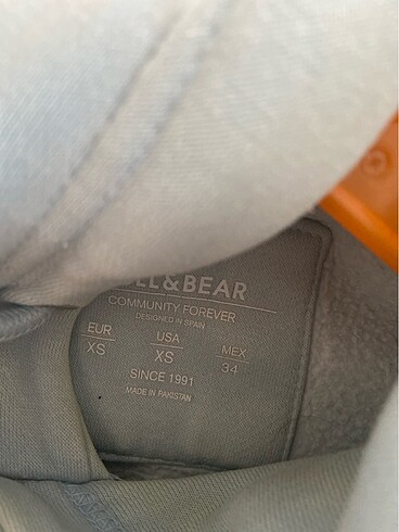 xs Beden PULL AND BEAR SWEATSHIRT