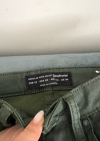 Stradivarius Düğmeli Erkek Haki Pantolon