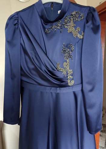 Lacivert Uzun Kollu Nakışlı Uzun Abiye Elbise - Görsel 3