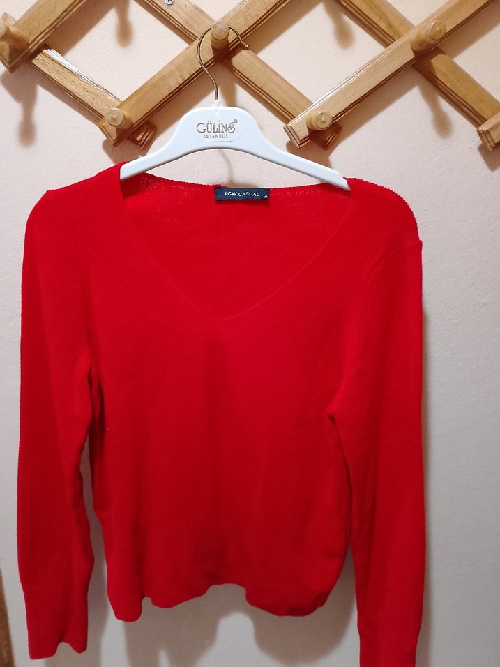 Kırmızı V Yaka Uzun Kollu Kadın Kazak - Görsel 2