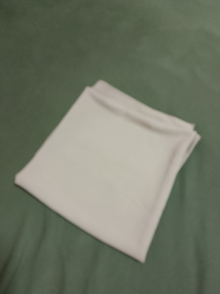 krem Medine ipeği eşarp - Görsel 3