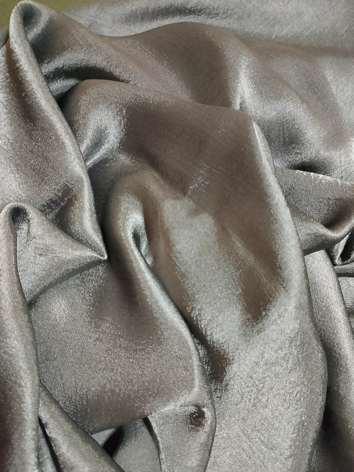 Gri  Saten Şal - Görsel 2