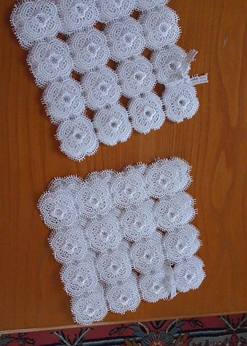 Beyaz El Yapımı Dantel Motifler - Görsel 2