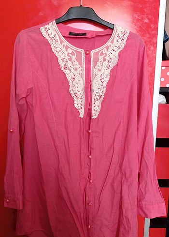 pembe işlemeli uzun gömlek - Görsel 2