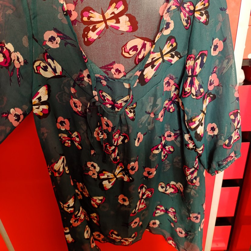 V yaka düğmeli desenli bohem bluz - Görsel 5