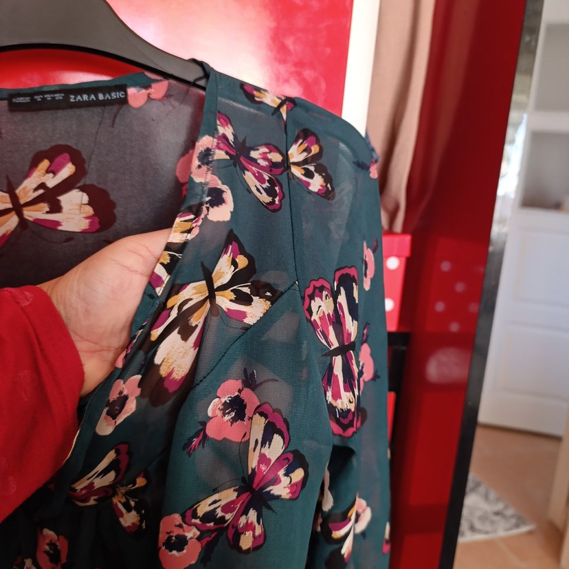 V yaka düğmeli desenli bohem bluz - Görsel 3