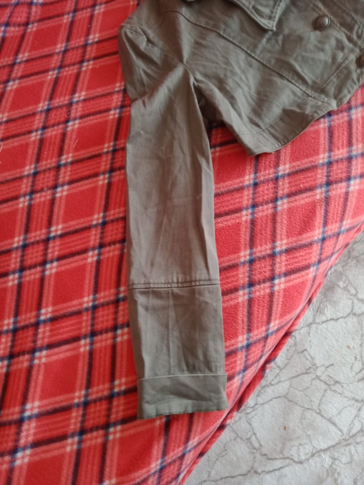 Düğmeli haki yeşil Kısa kadın Ceket - Görsel 3