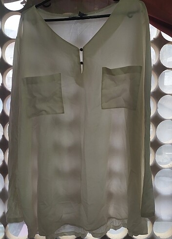 ÖNÜ SATENLİ BLUZ - Görsel 2