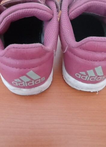 22 Beden adidas ayakkabı sandalet hediye