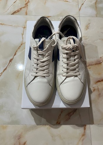 Beyaz Erkek Bağcıklı Sneakers