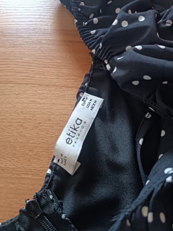 Puantiyeli V Yaka Midi Elbise - Görsel 4