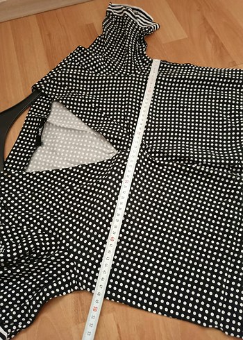 V Yaka Puantiyeli Midi Elbise - Görsel 5