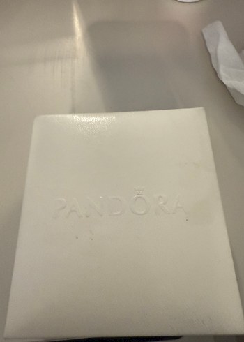 Beden altın Renk Pandora Altın Renkli Tokalı Midi Küpe