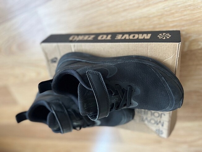 32 Beden 32 numara Nike spor ayakkabısı