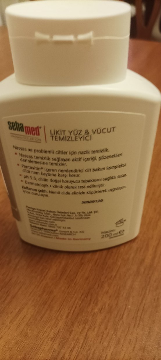 Sebamed Hassas Ciltler İçin Likit Yüz & Vücut Temizleyici - Görsel 3