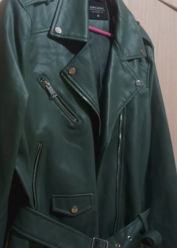 Kemerli Koyu Yeşil Kadın Deri Biker Ceket - Görsel 2