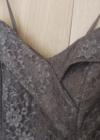 Dantel Detaylı V Yakalı Uzun Gri Vintage Abiye - Görsel 2