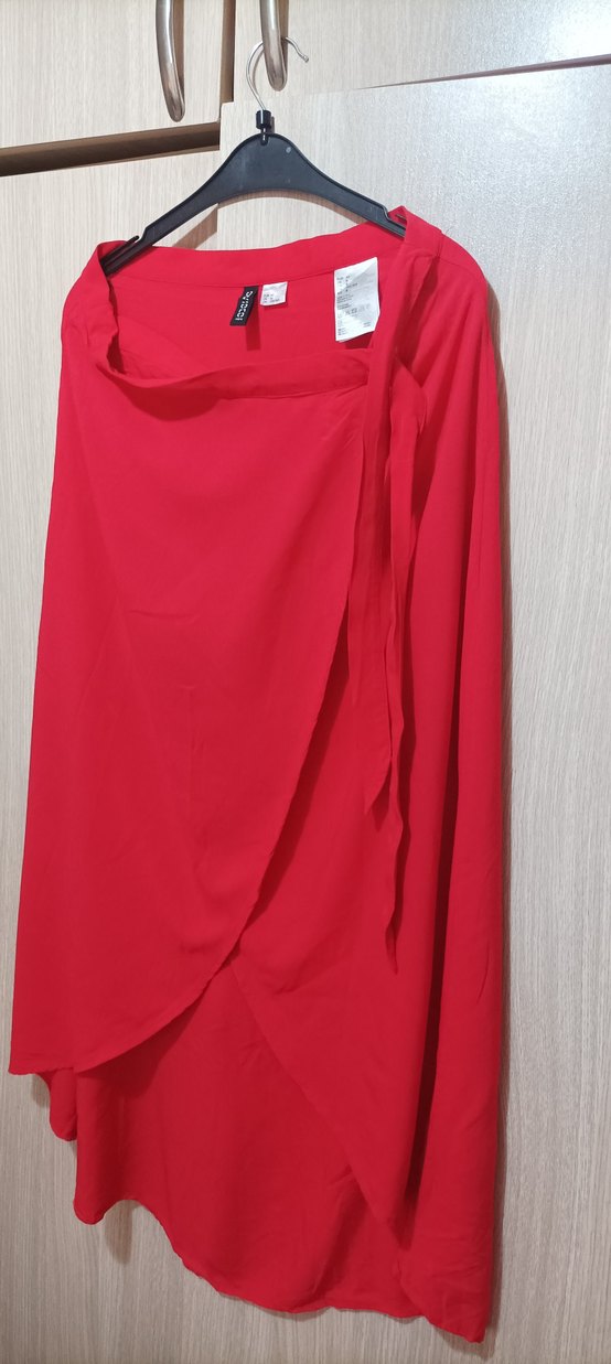 Kırmızı Uzun Drapeli Kadın Etek - Görsel 3