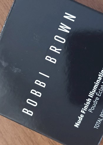 Bobbi Brown Nude Finish Aydinlatici İsiltili Pudra Nude