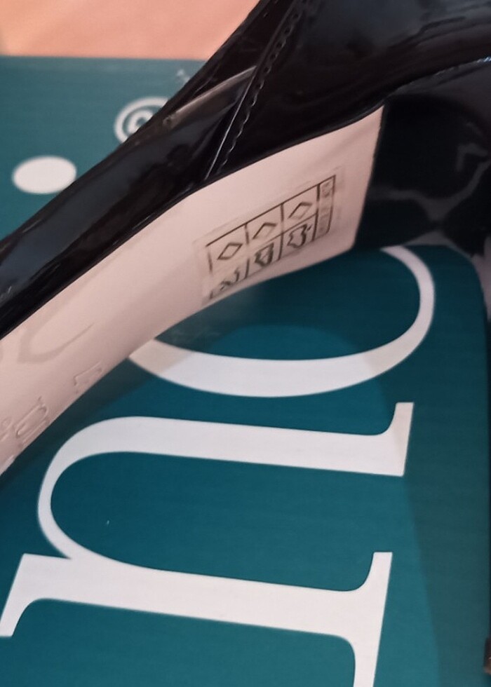 Sıfırdan farksız! İnci marka gerçek deri ayakkabı - Görsel 3