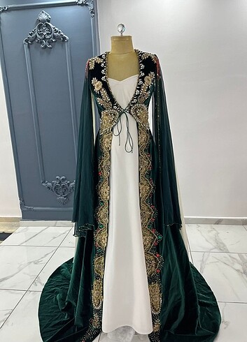 Beyaz yeşil kaftan