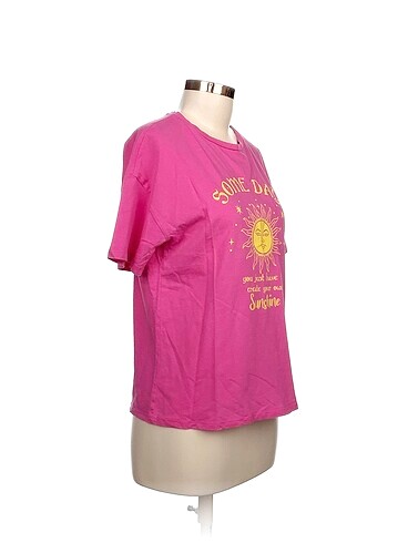 LC Waikiki T-shirt %70 İndirimli. - Görsel 2