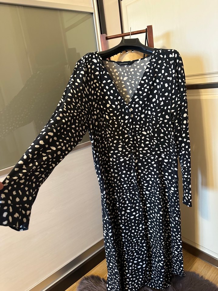 Uzun Kol Siyah Desenli Salaş Elbise - Görsel 3