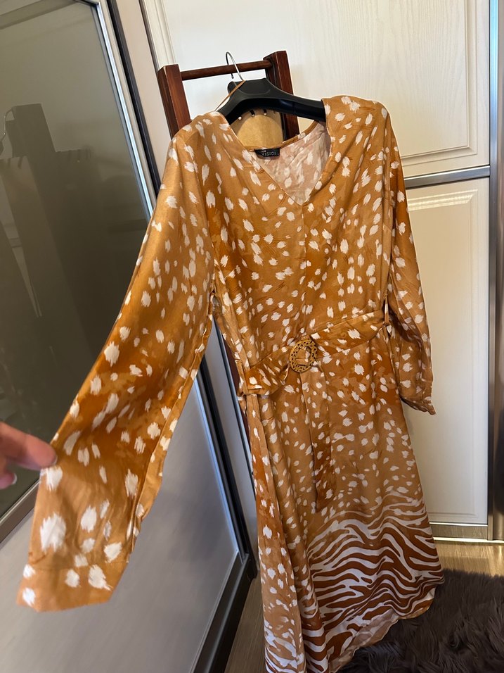 Kahverengi Zebra Desenli Uzun Kadın Elbise - Görsel 4