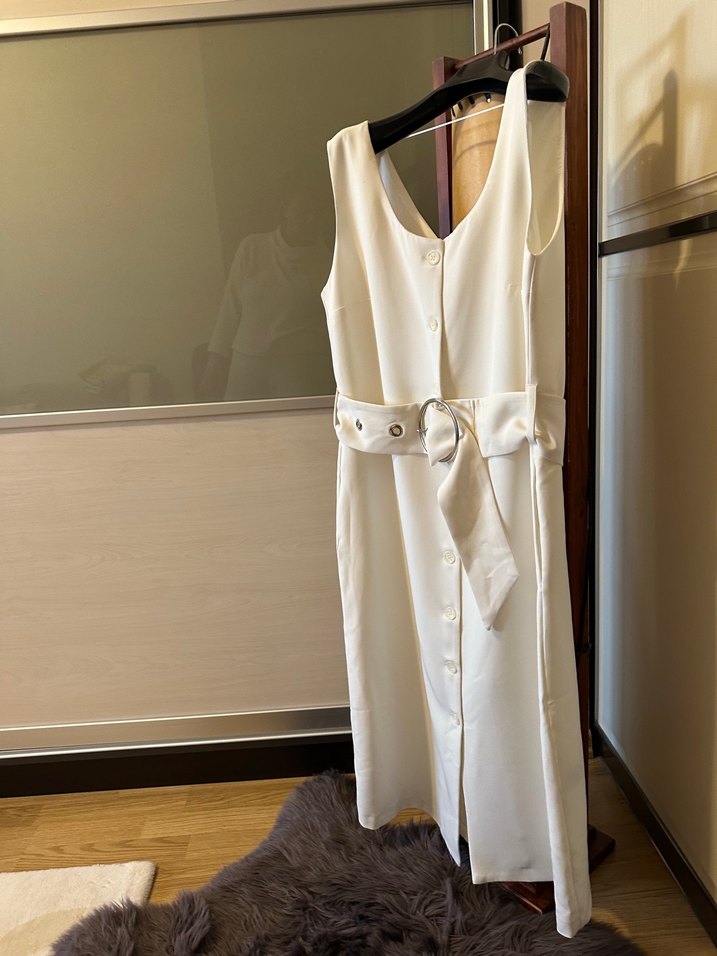 Beyaz Kemerli Uzun Kolsuz Günlük Elbise - Görsel 2