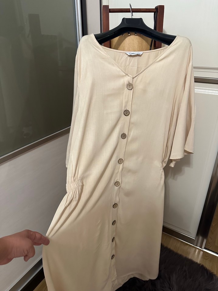 Düğmeli Bej Kadın Uzun Keten Elbise - Görsel 5