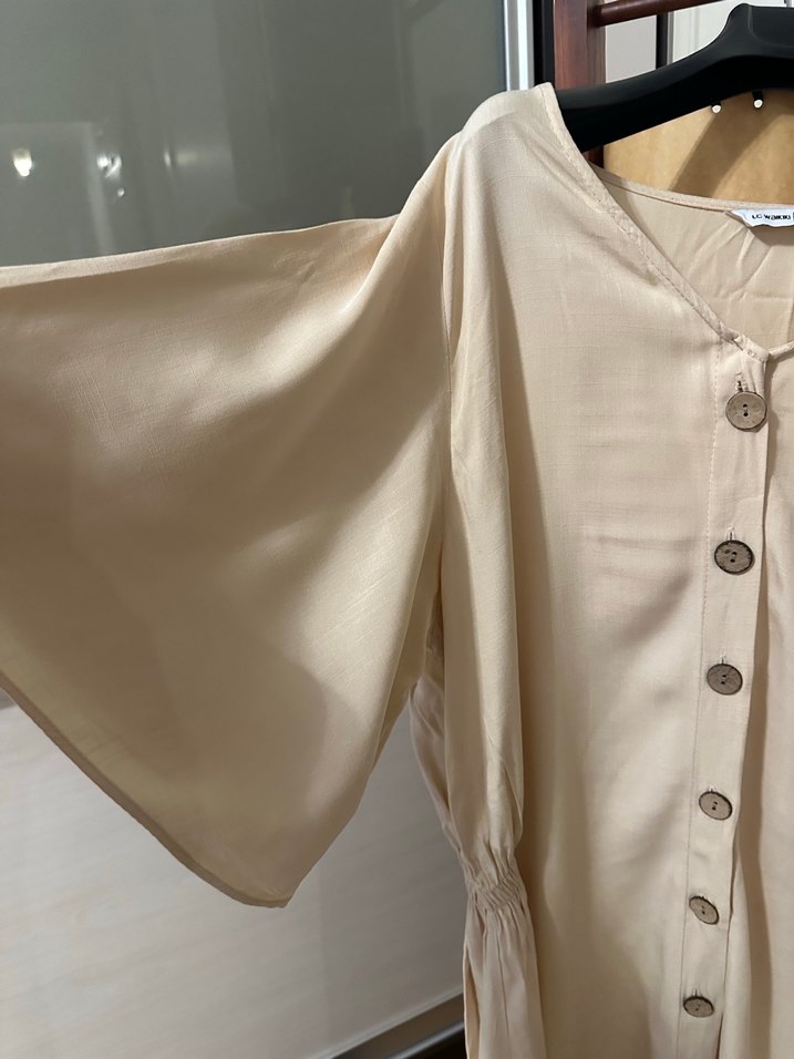 Düğmeli Bej Kadın Uzun Keten Elbise - Görsel 3