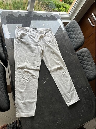 Mango pantolon 100 TL