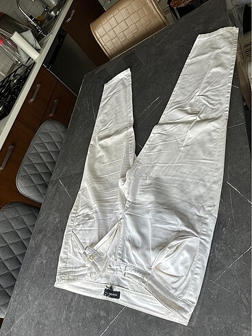 Mango Mango pantolon 100 TL